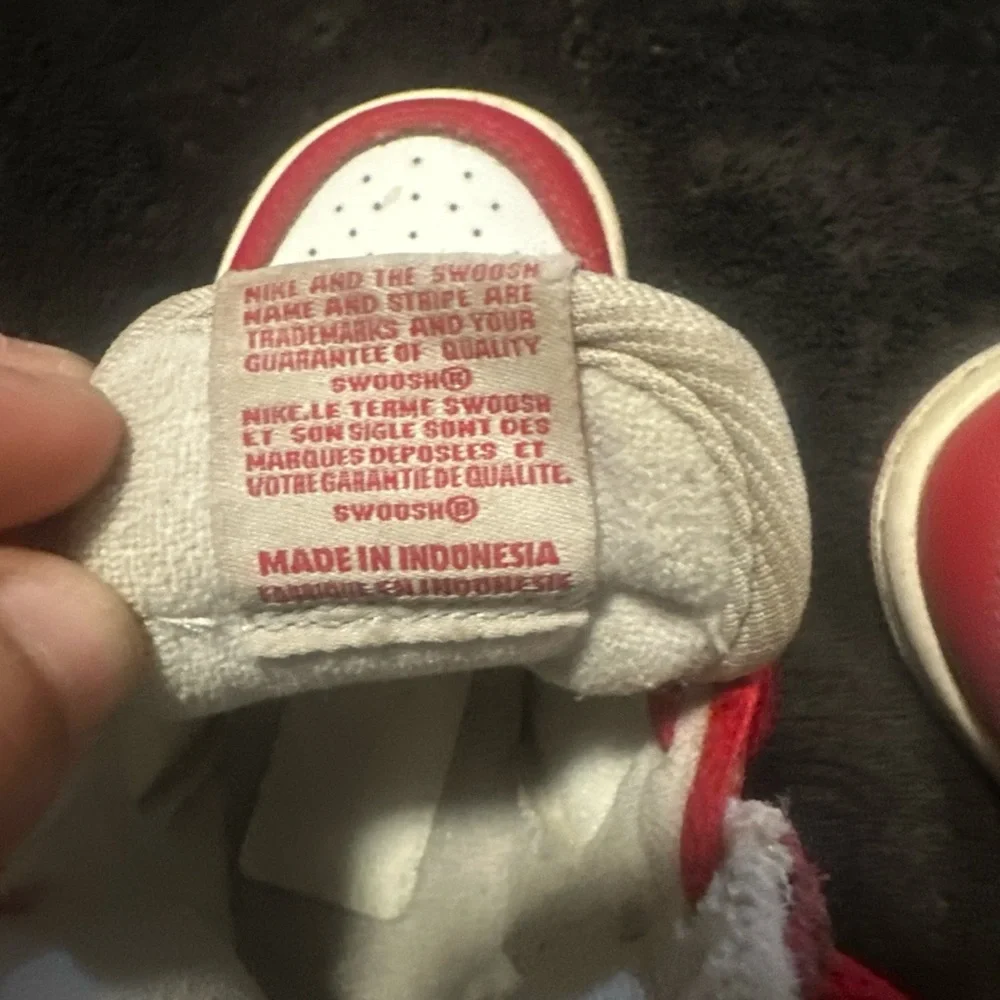 Nike Kids Red and White Sneakers‎